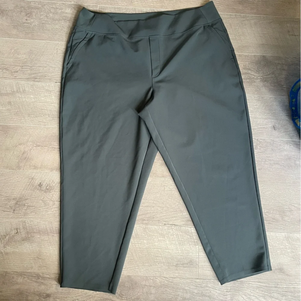 ATHLETA Endless Pant 20 Bali Green 533636 - Picture 2 of 6
